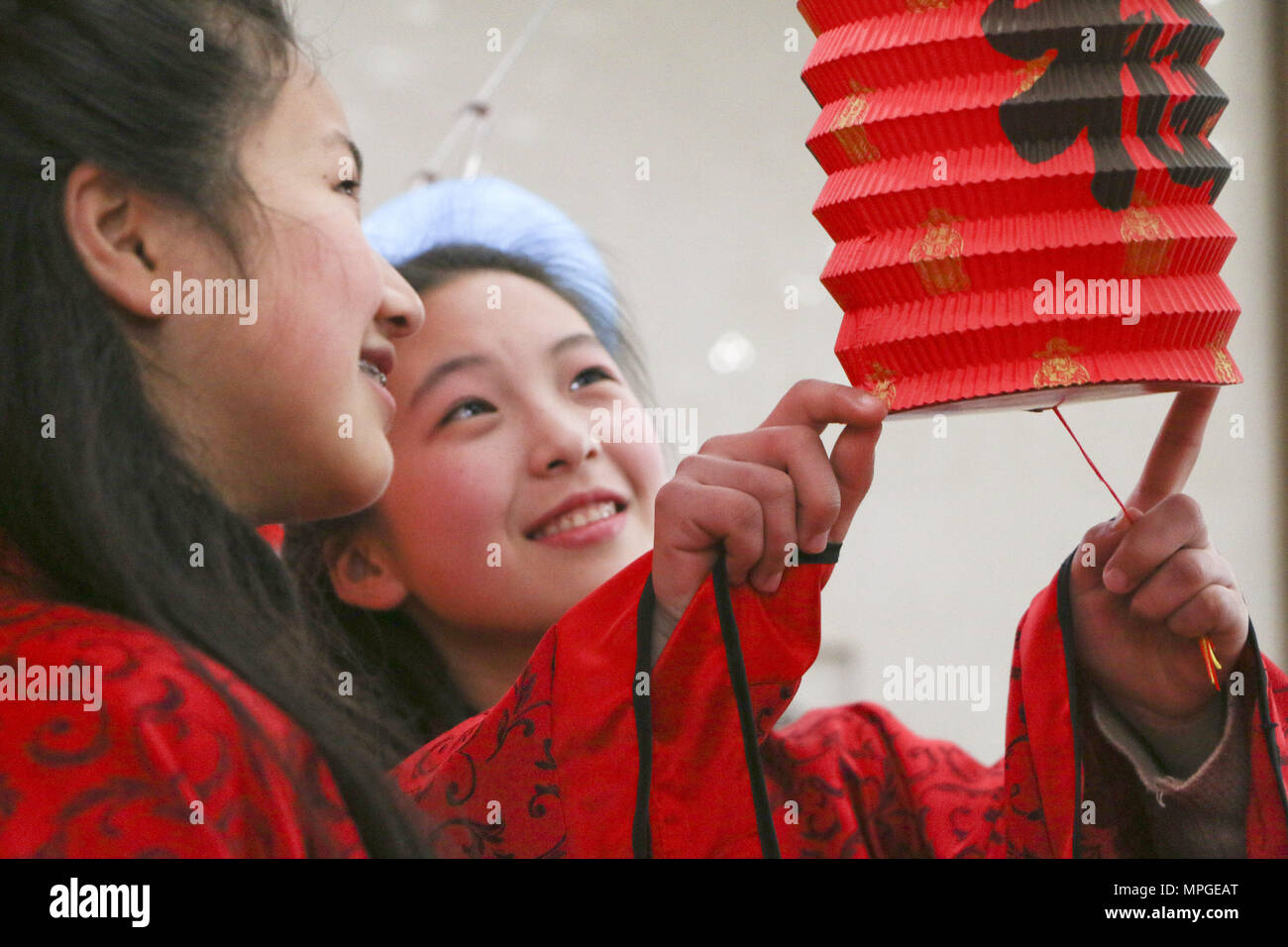 China. 24th May, 2018. Tonglu, CHINA-Girls wearing traditional Chinese clothes enjoy lanterns in Tonglu, east China's Zhejiang Province. Credit: SIPA Asia/ZUMA Wire/Alamy Live News Stock Photo