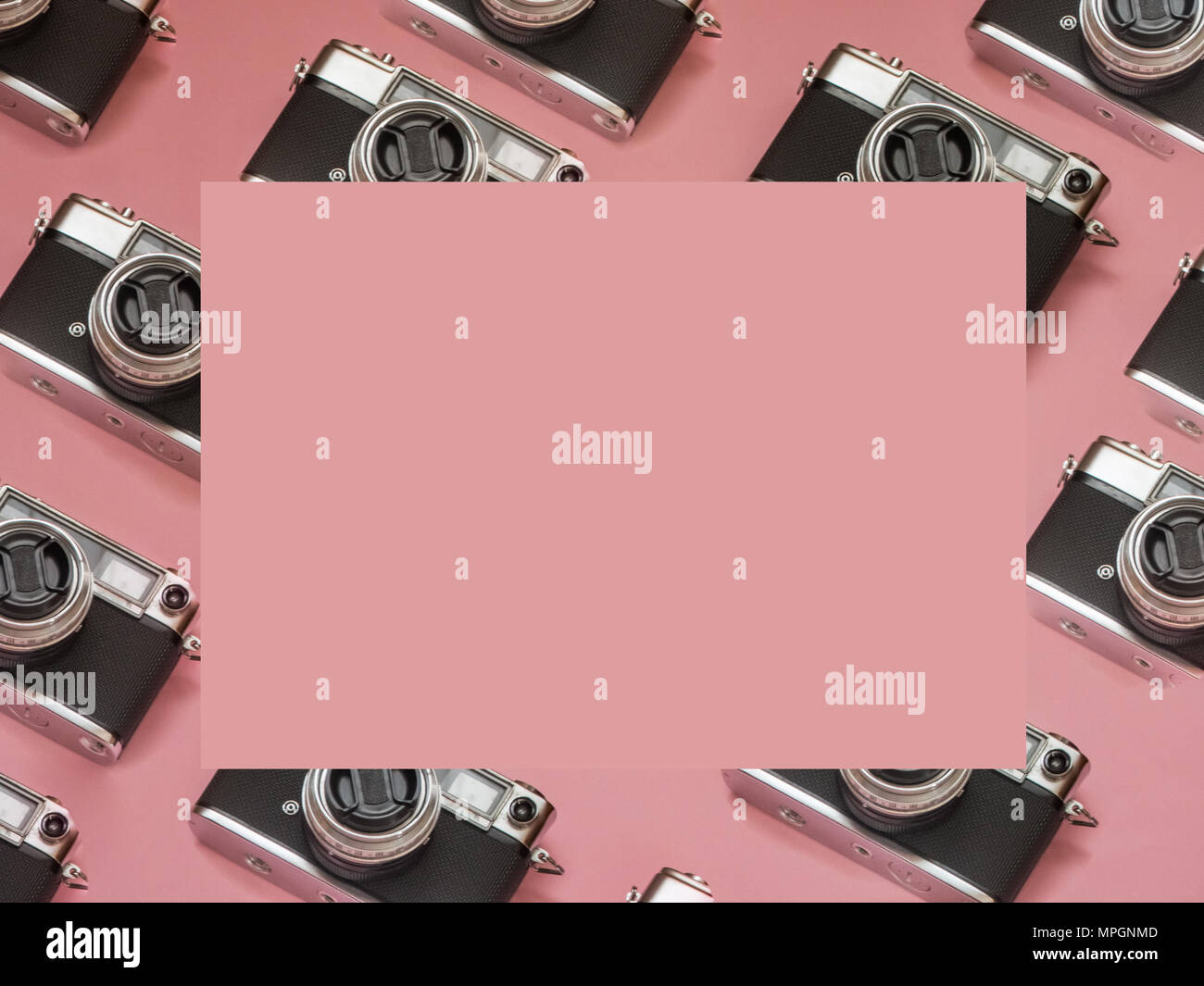 Camera pattern hi-res stock photography and images - Alamy
