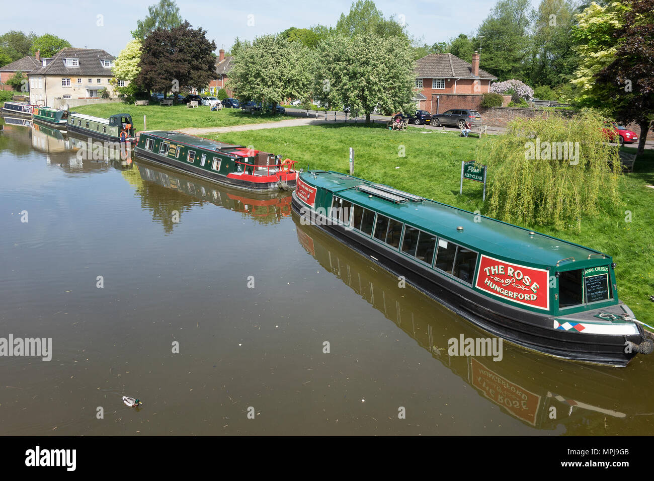 Narrow canal boats reflections hi-res stock photography and images - Alamy