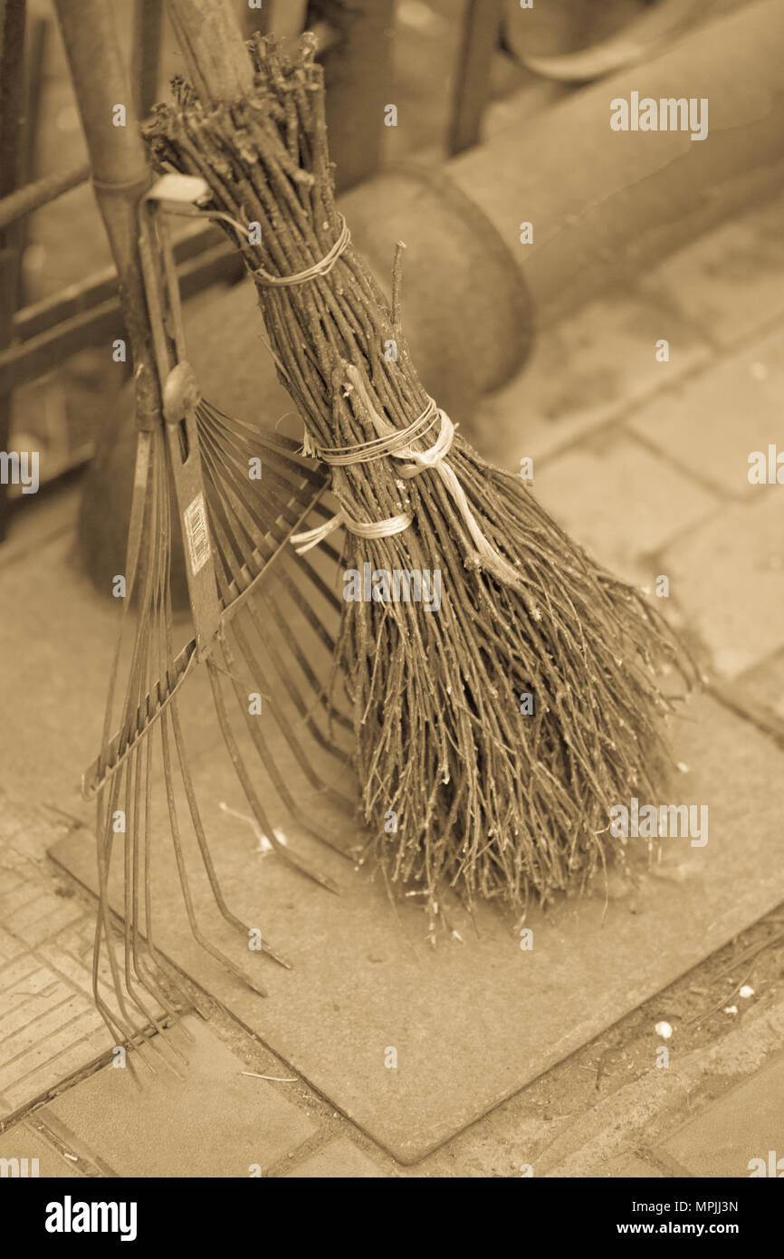 Hillbilly pipe hi-res stock photography and images - Alamy