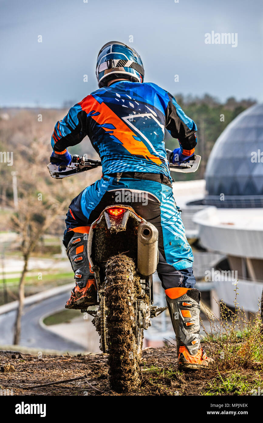 apocalyptic dirt bike helmet suit Helmets Dot Approved Certified Motocross Motorcycle O otsmoto A post-apocalyptic warrior clad