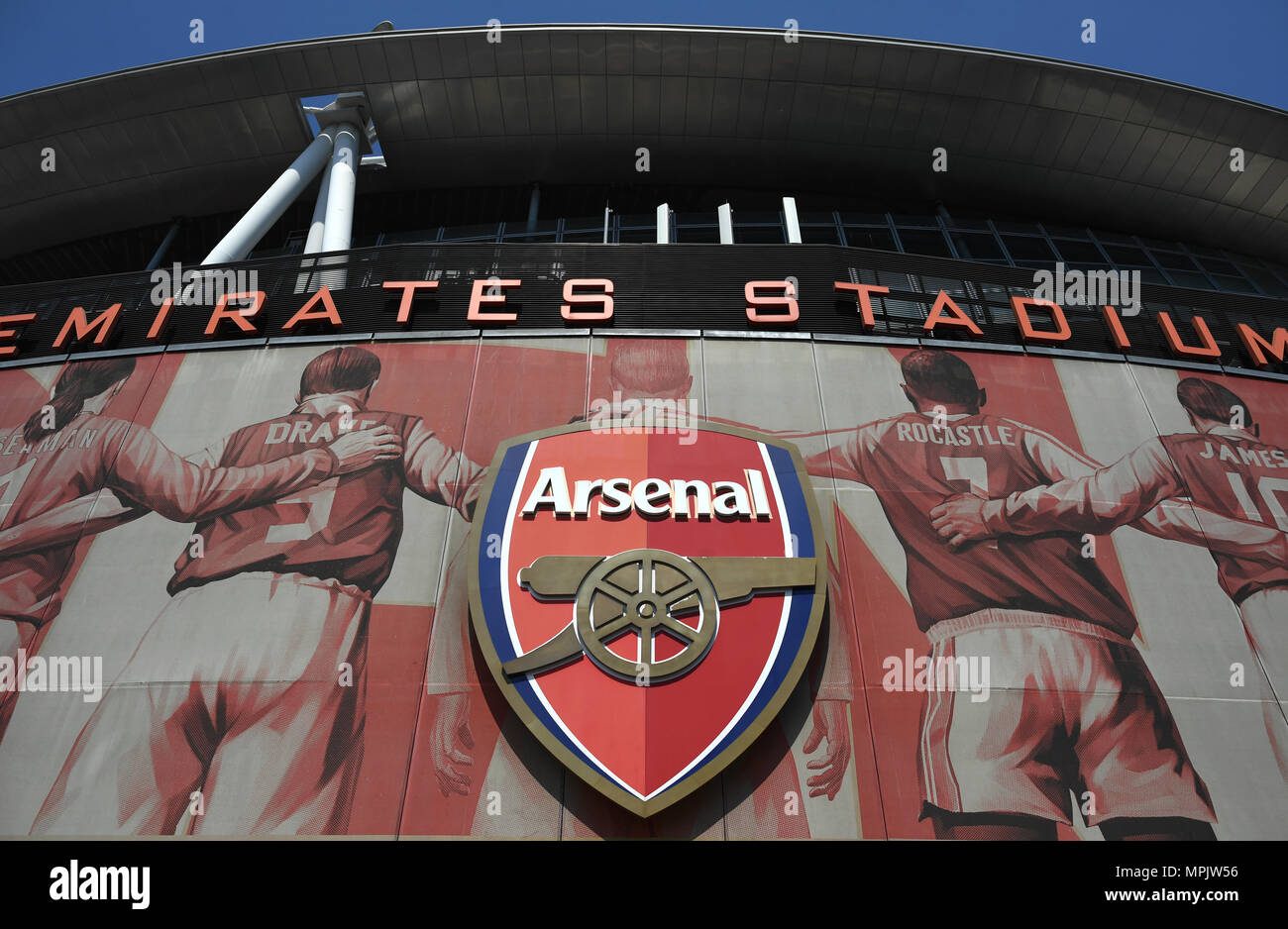 Emirates stadium outside view hi-res stock photography and images - Alamy