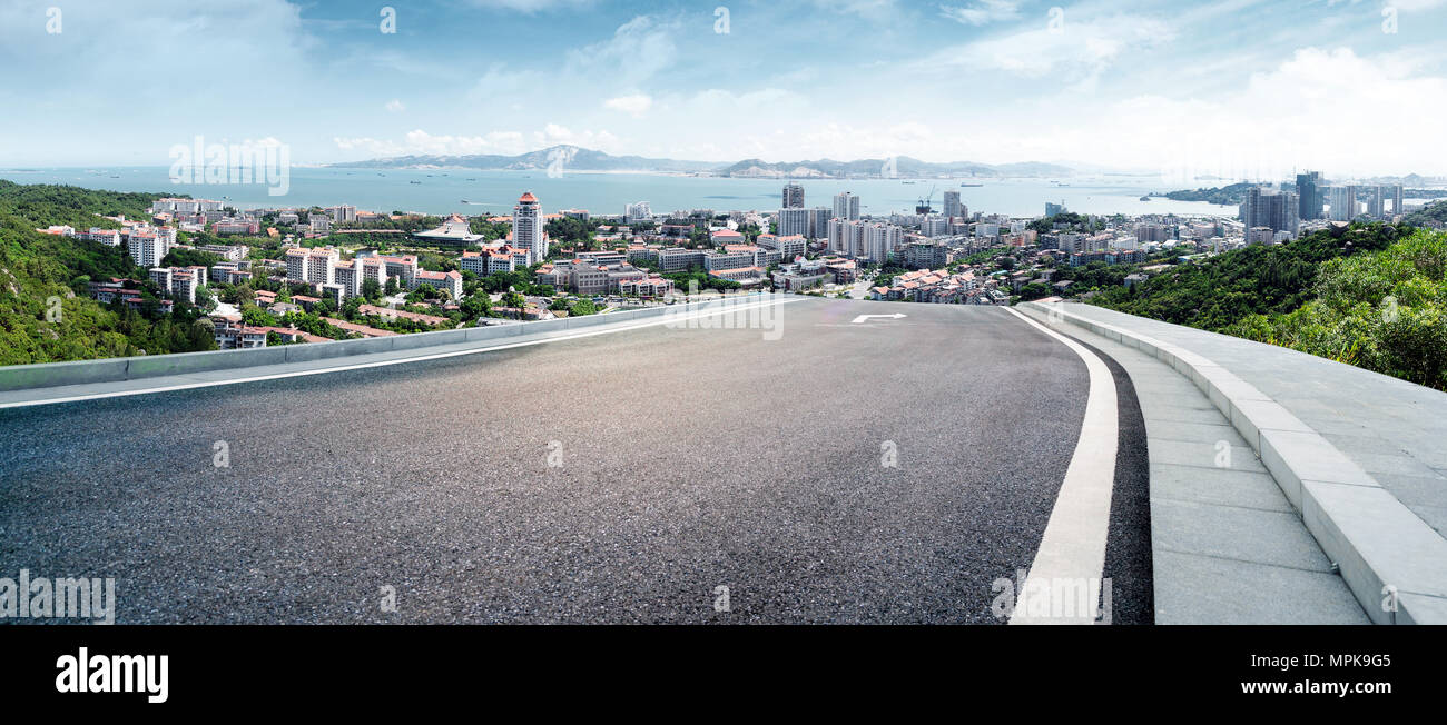 Clean highway hi-res stock photography and images - Alamy