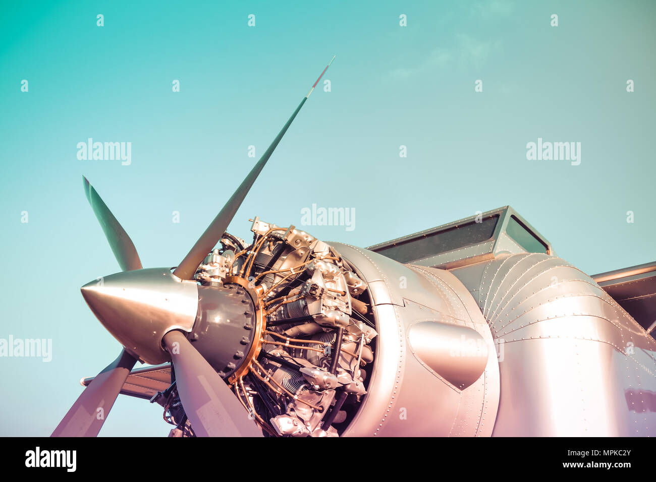 Retro Airplane with engine and Propeller Stock Photo - Alamy