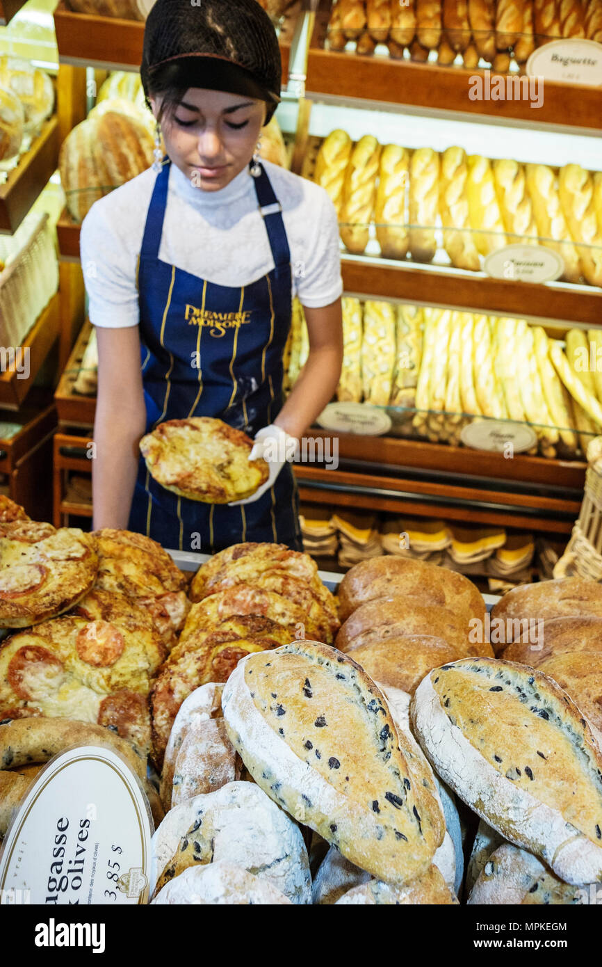 Canada,Canadian,Quebec Province,French language,bilingual speaking,Montreal,Atwater Market,rue Saint Ambroise,Boulangerie Premiere Moisson,bakery,brea Stock Photo