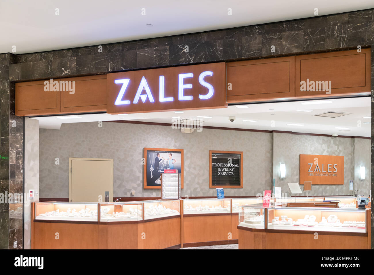 Zales hires stock photography and images Alamy