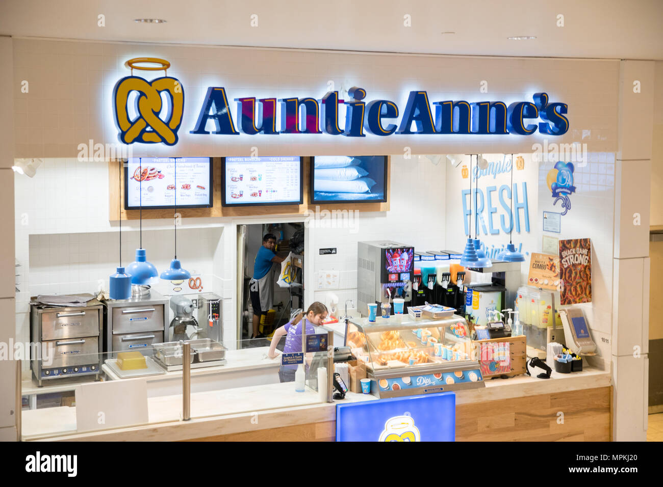 Pretzel display hires stock photography and images Alamy