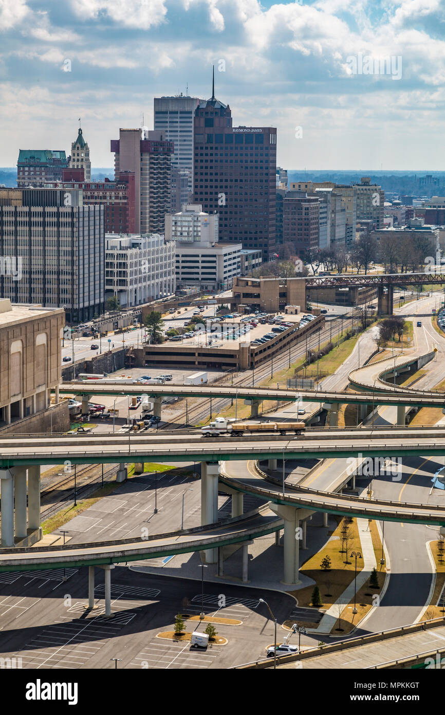 Aerial view of downtown Memphis, Tennessee Stock Photo - Alamy, image size:866x1390