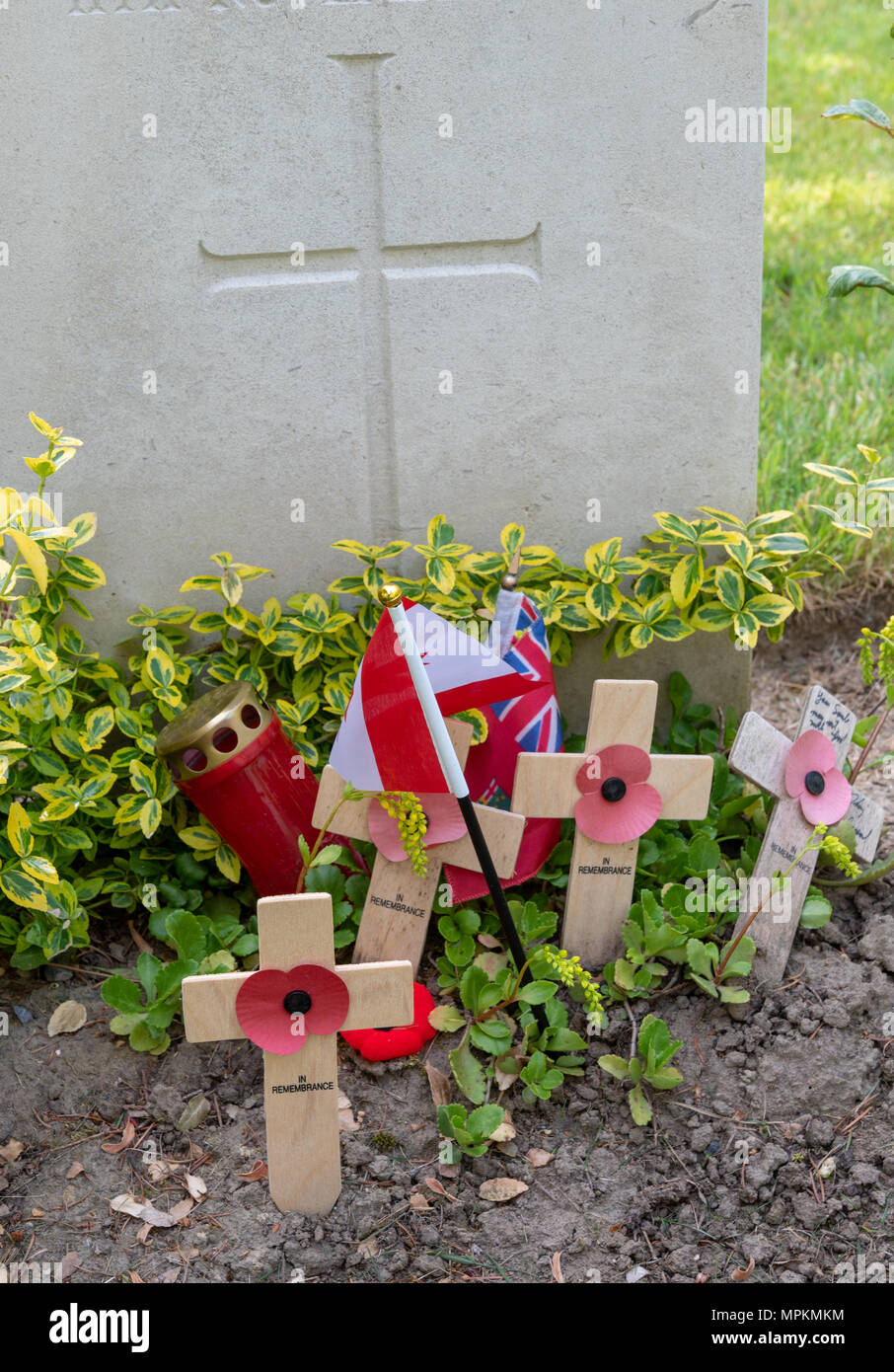 Grave of Private George Price, the last Canadian soldier to be killed in the First World War, St Symphorien Military Cemetery near Mons, Belgium Stock Photo