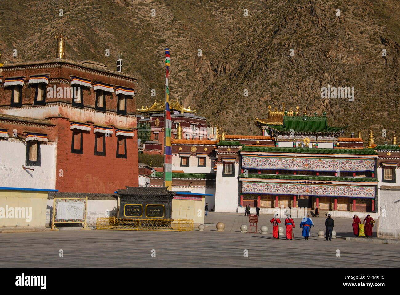 Tibetans monastery hi-res stock photography and images - Alamy