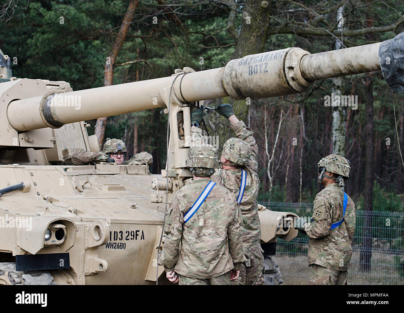 Soldiers with 3rd Battalion, 29th Field Artillery Regiment, 3rd Armored