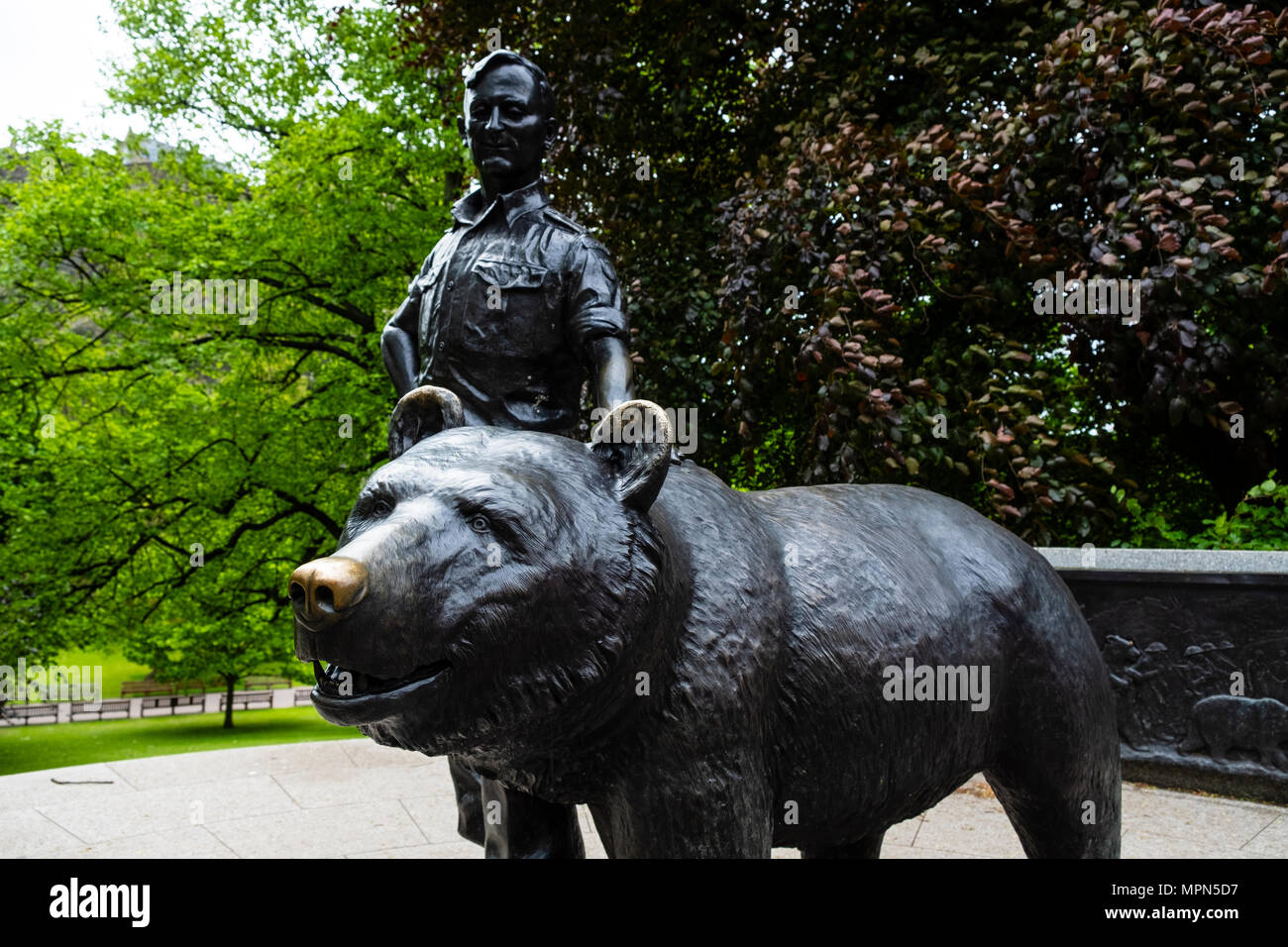 Statue of Wojtek the Soldier Bear in Princes Street Gardens, Edinburgh, Scotland, UK Stock Photo