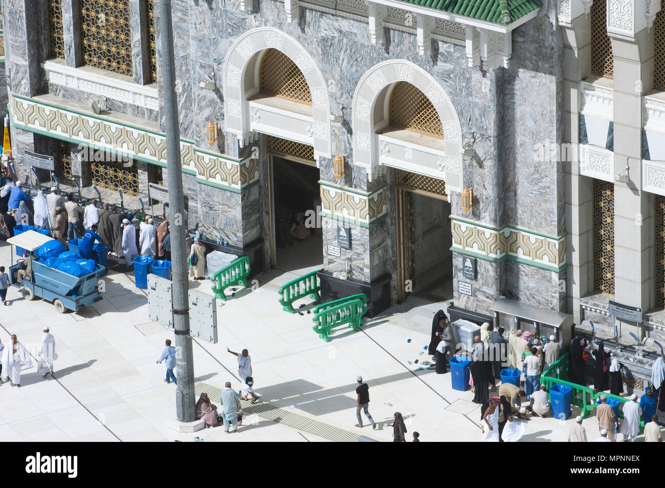 Pilgrims at The Gate of Al Haram of Al Kaaba in Mecca, Saudi Arabia Stock Photo Alamy