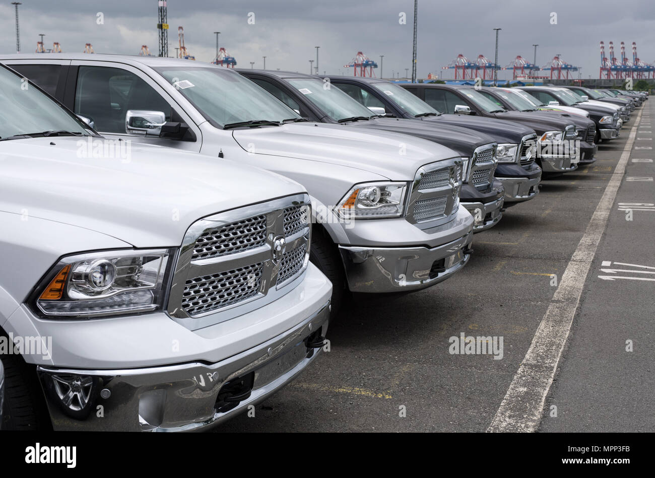 New Vehicles 2017 >> New Cars Port Bremerhaven Germany Stock Photos New Cars New Vehicles 2017 >> New Cars Port Bremerhaven Germany Stock Photos New Cars