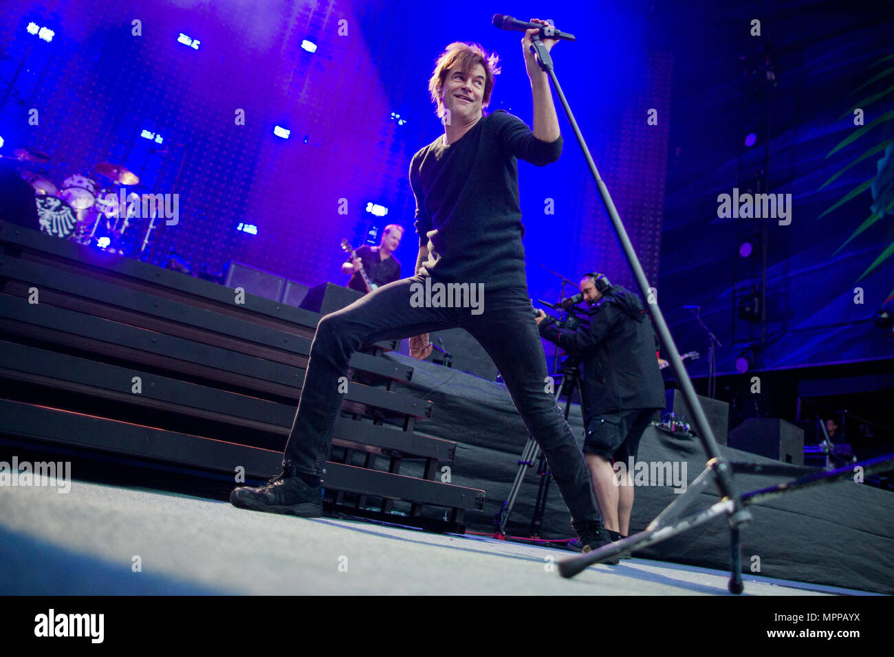 24 May 2018, Germany, Essen: Campino, singer with the band "Die Toten Hosen",  performing on stage. The concert is the first of the "Laune der Natour" tour,  which is set to run
