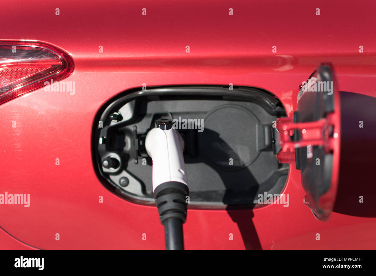 Ignoring Plug-In Hybrid Charging: Consequences and Performance Impacts - Featured Image
