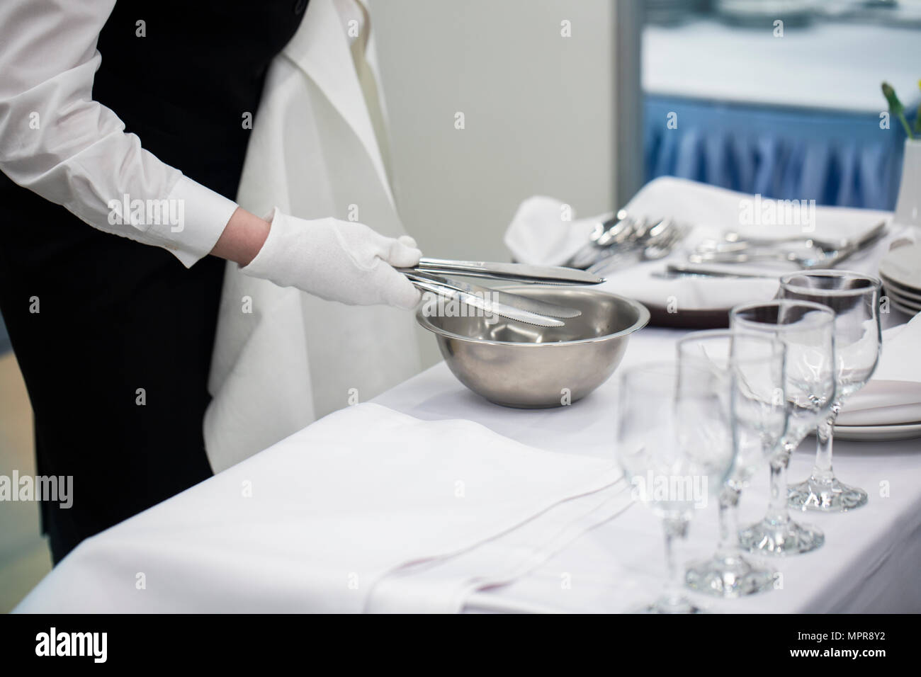 Formal dinner people hi-res stock photography and images - Alamy