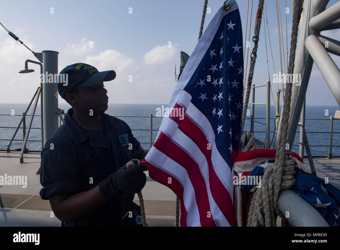 170408-N-KD168-018 5TH FLEET AREA OF OPERATIONS (April 8, 2017 ...