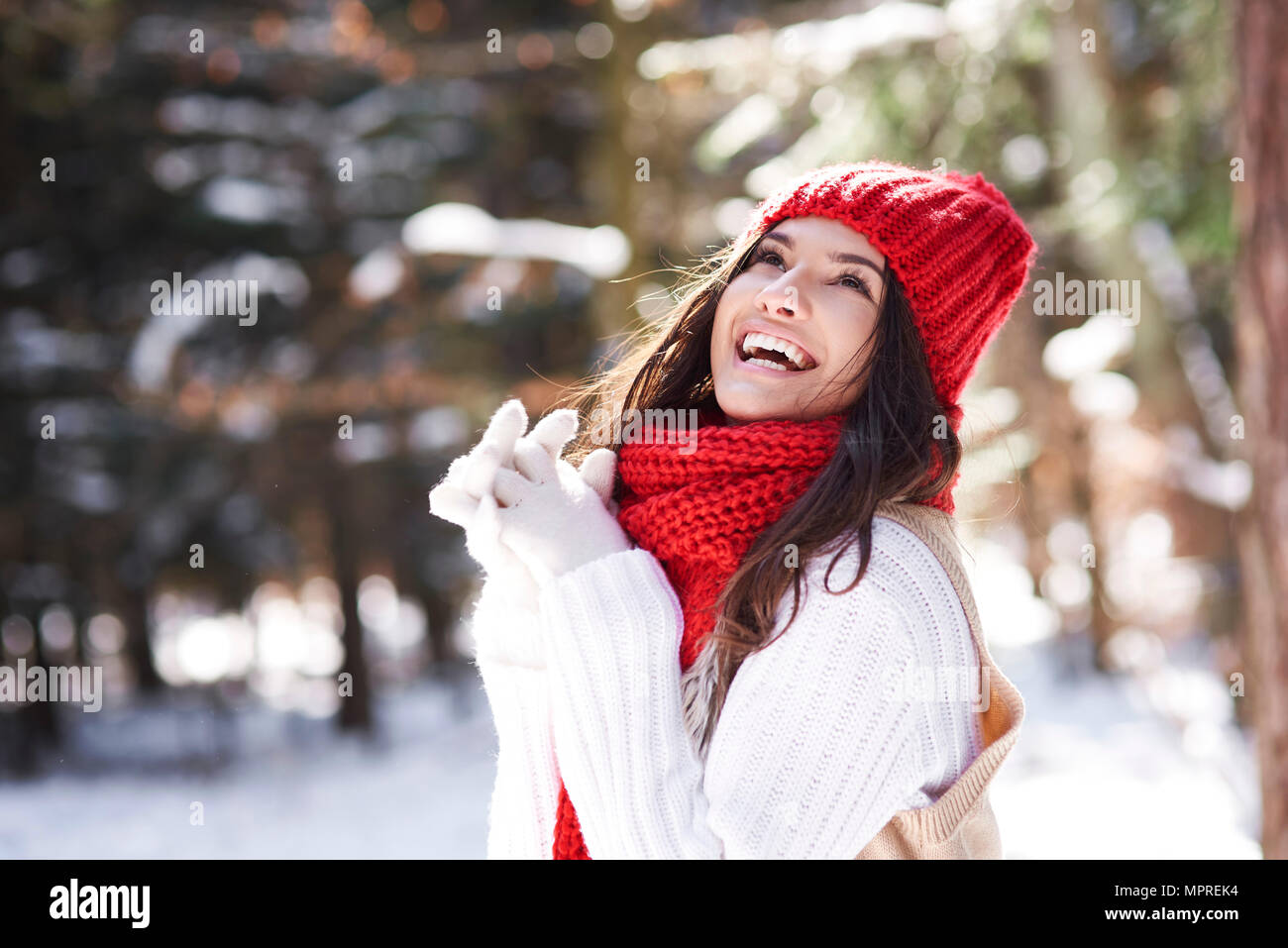 Woman winter hi-res stock photography and images - Alamy