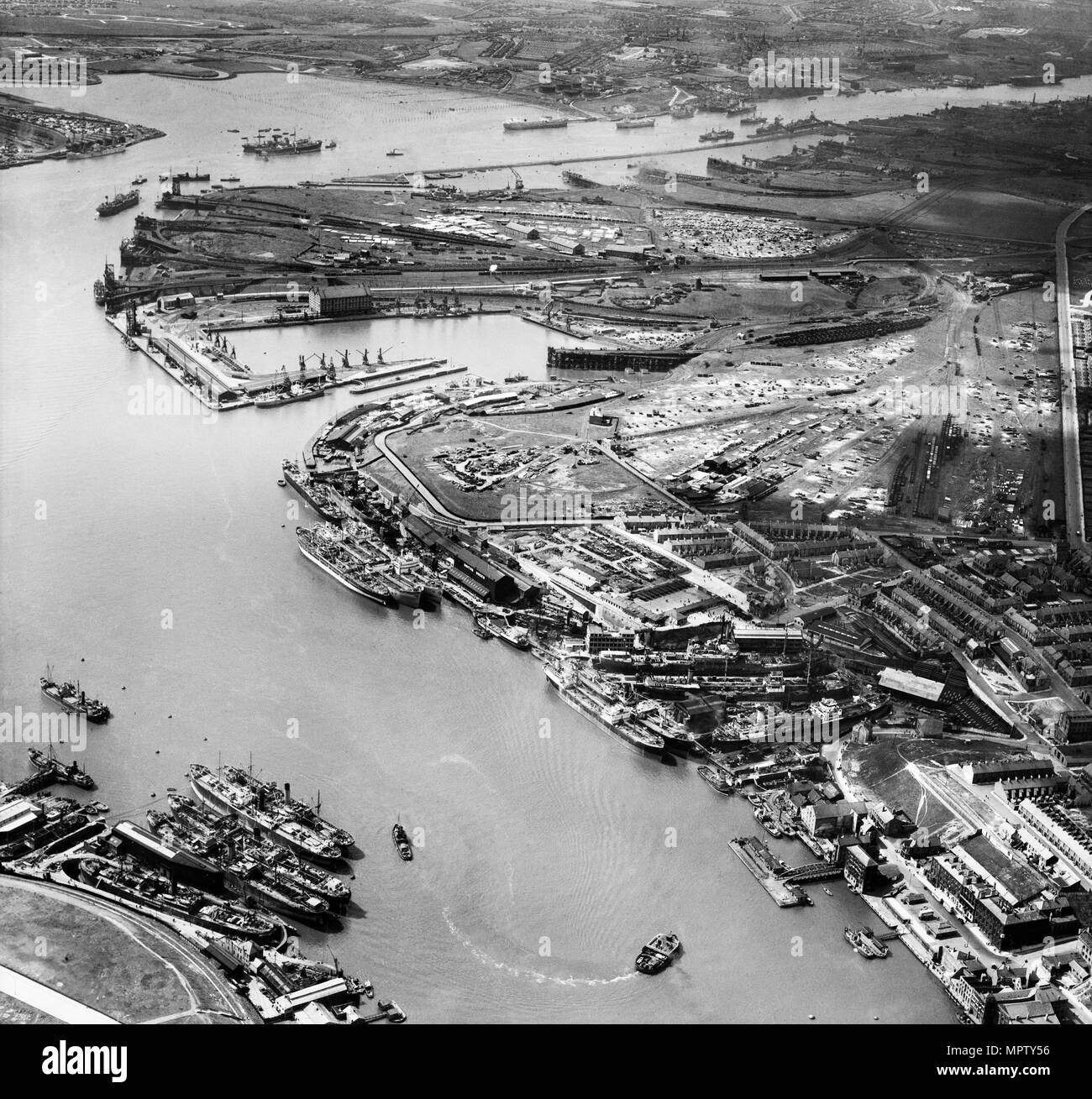 Smith's Docks, Bull Ring Graving Docks and Albert Edward Dock, North