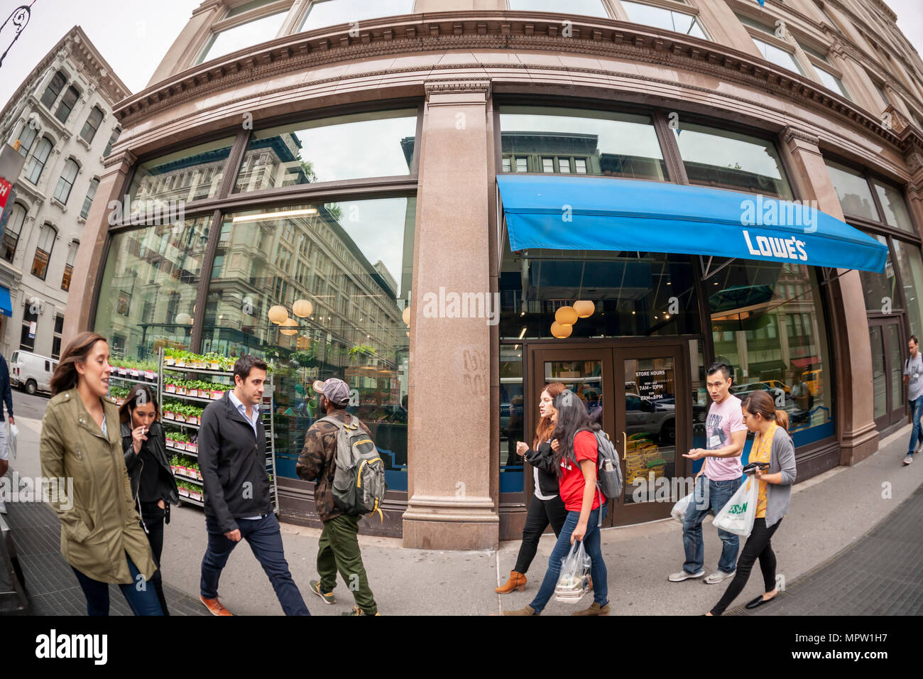 A Lowe's urban-oriented home improvement store in New York on Tuesday, May 22, 2018. Lowe's is the second-largest home improvement chain after Home Depot. (Â© Richard B. Levine) Stock Photo