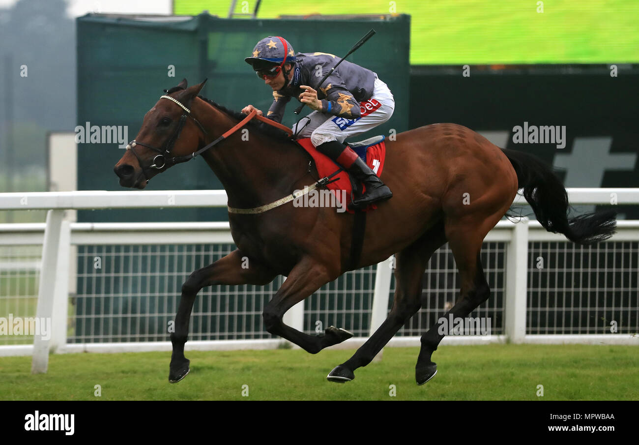 Magic Circle ridden by Fran Berry wins The Matchbook VIP Henry II Stakes during the Matchbook Brigadier Gerard Evening at Sandown Park Racecourse. Stock Photo