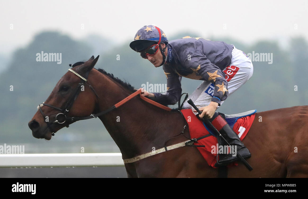 Magic Circle ridden by Fran Berry wins The Matchbook VIP Henry II Stakes during the Matchbook Brigadier Gerard Evening at Sandown Park Racecourse. Stock Photo