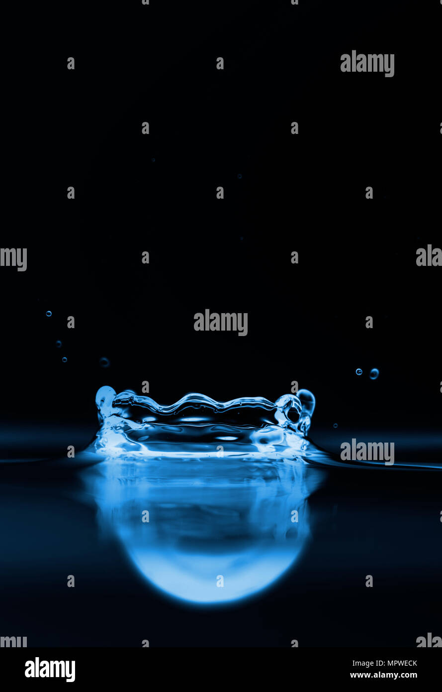 Splashes Water Ripple Photo of water splashes and ripples background Stock Photo - Alamy