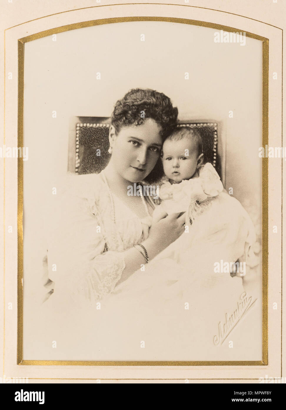 Empress Alexandra Fyodorovna with the infant Anastasia, fourth and youngest daughter of Nicholas II, Stock Photo
