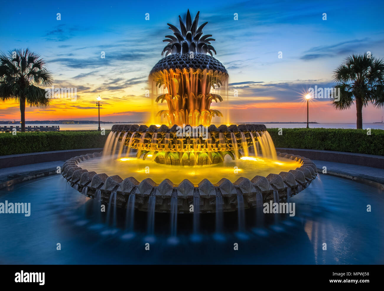Pineapple Fountain in Charleston, SC Stock Photo Alamy