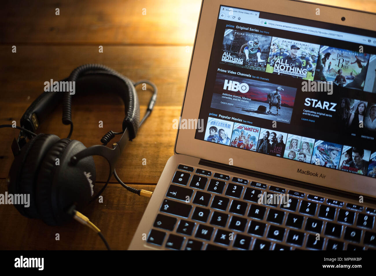 How to watch amazon prime video on macbook air