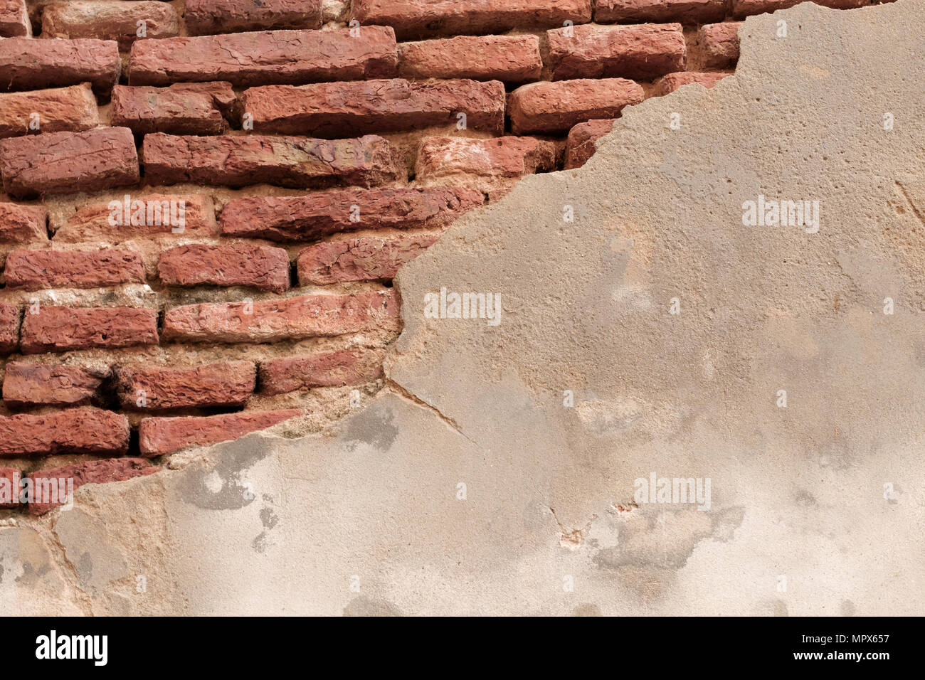 Broken bricks texture hires stock photography and images Alamy