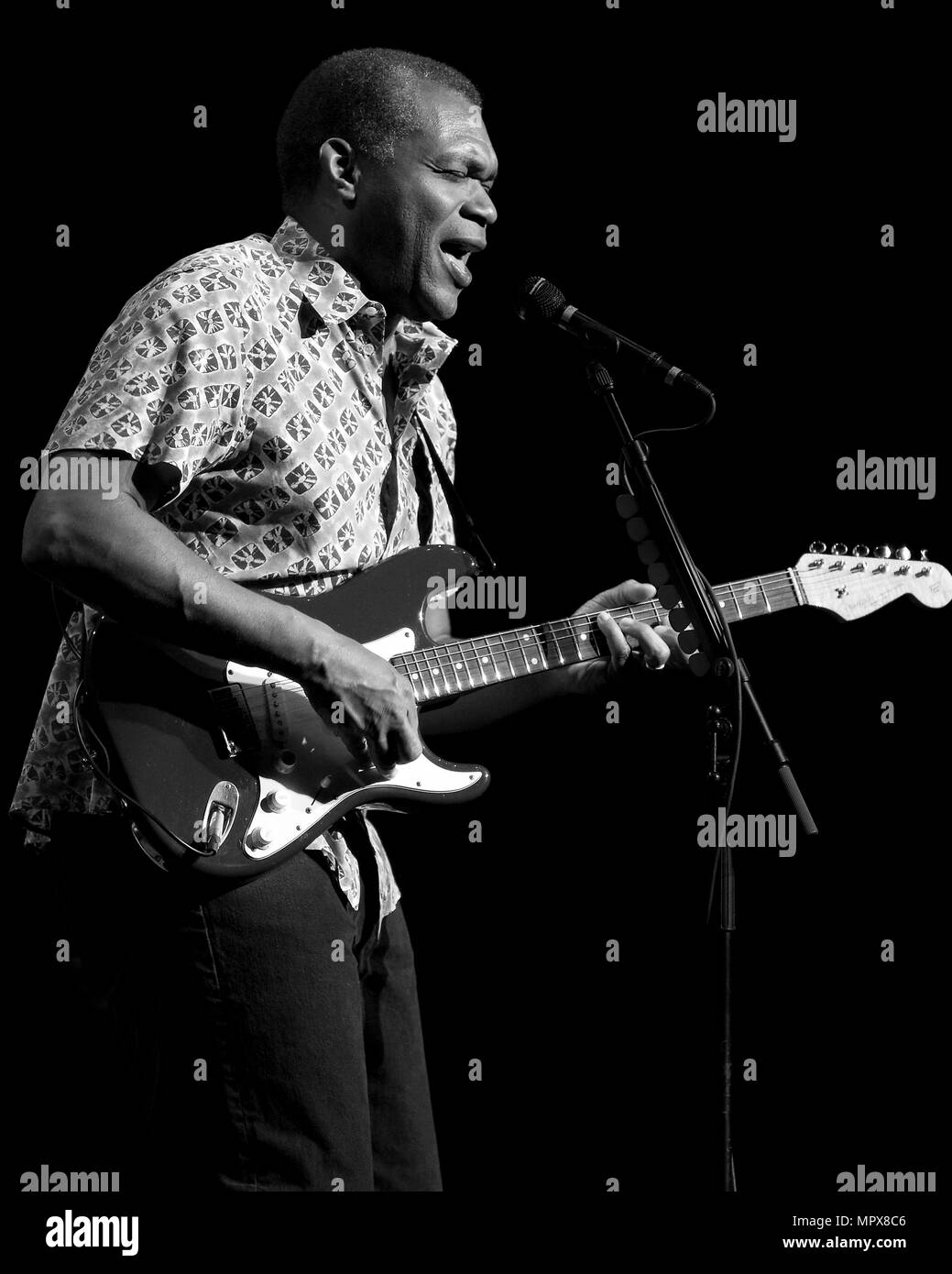 Robert cray Black and White Stock Photos & Images - Alamy