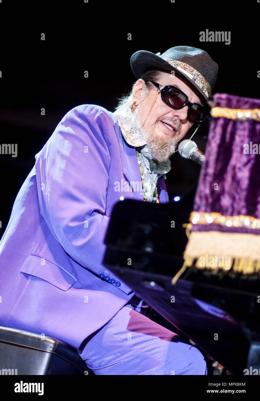 Dr ainsworth hires stock photography and images Alamy