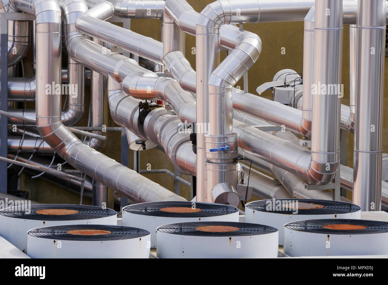 Air conditioning pipes hires stock photography and images Alamy