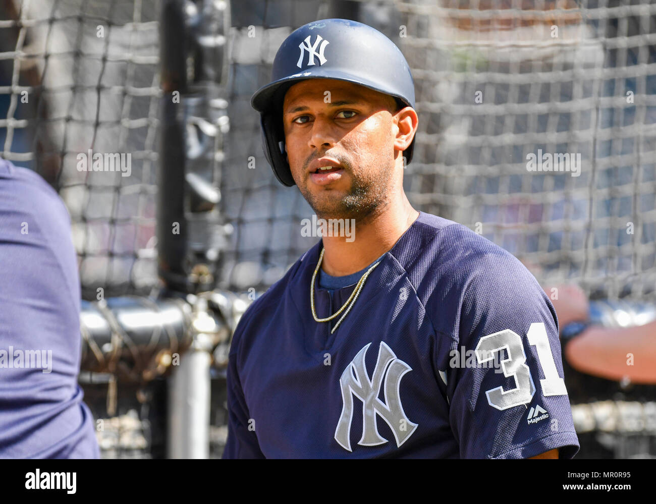 May 23, 2018: New York Yankees center fielder Aaron Hicks #31 during an MLB  game between the New York Yankees and the Texas Rangers at Globe Life Park  in Arlington, TX Texas