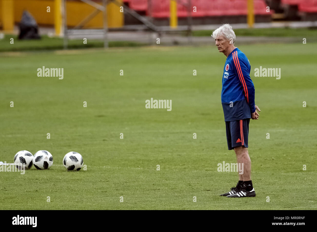 Bogota, Colombia. 24th May, 2018. Head coach Jose Pekerman of Colombia's national soccer team attends a training session before the Russia 2018 FIFA World Cup finals, in Bogota, capital of Colombia, on May 24, 2018. Credit: Jhon Paz/Xinhua/Alamy Live News Stock Photo