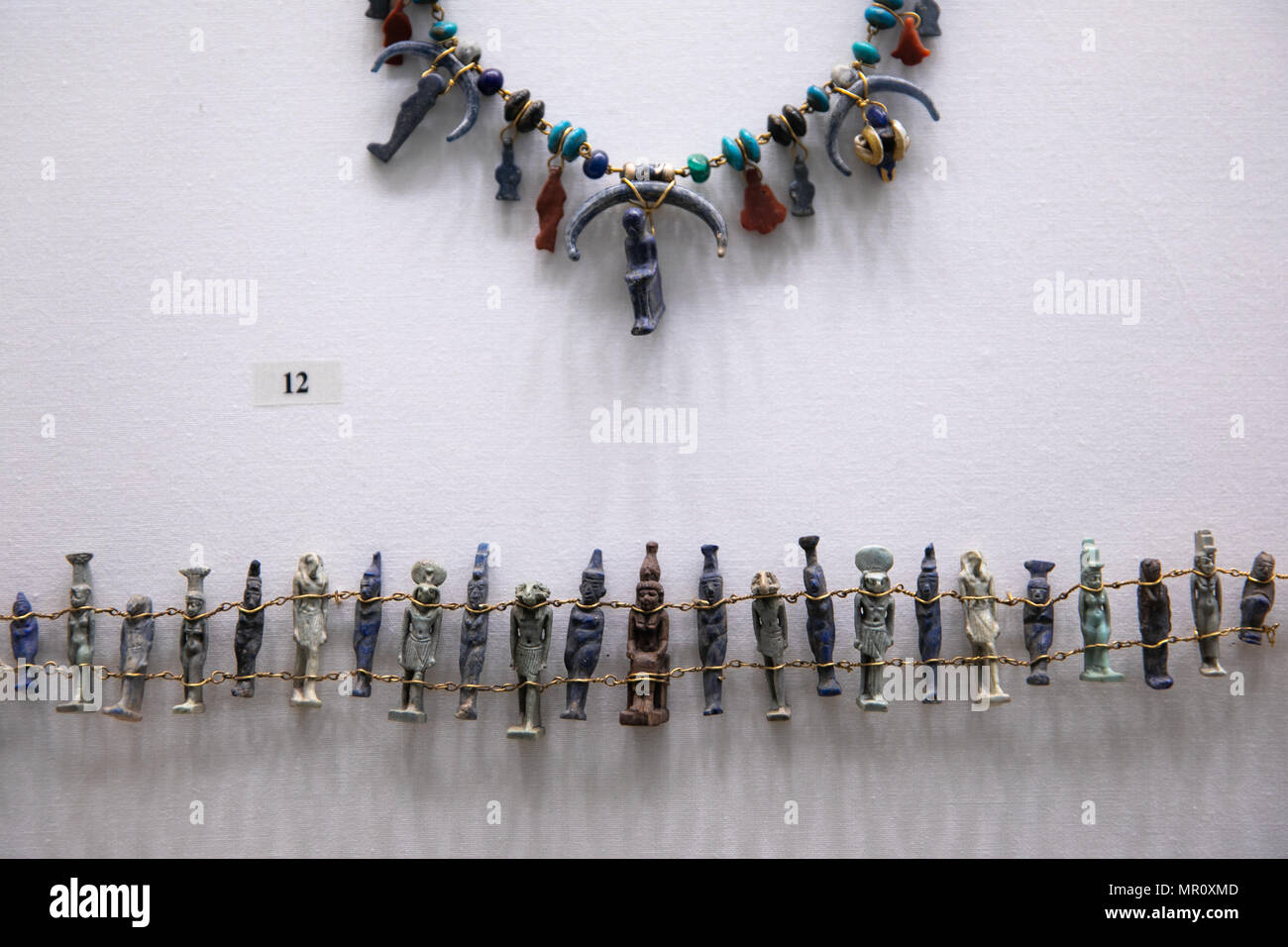Athens. 23rd May, 2018. Picture taken on May 23, 2018 shows ancient jewels displayed at the National Archaeological Museum in Athens, Greece. Located in the center of Athens, the National Archaeological Museum houses more than 20,000 exhibits, including the world's finest collection of Greek antiquities. Credit: Lefteris Partsalis/Xinhua/Alamy Live News Stock Photo