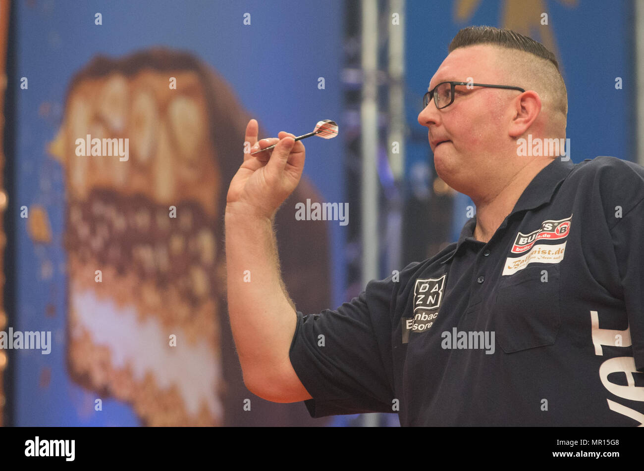 25 May 2018, Germany, Gelsenkirchen Dragutin Horvat of Germany in action during the German Darts Masters in the PDC World Series of Darts