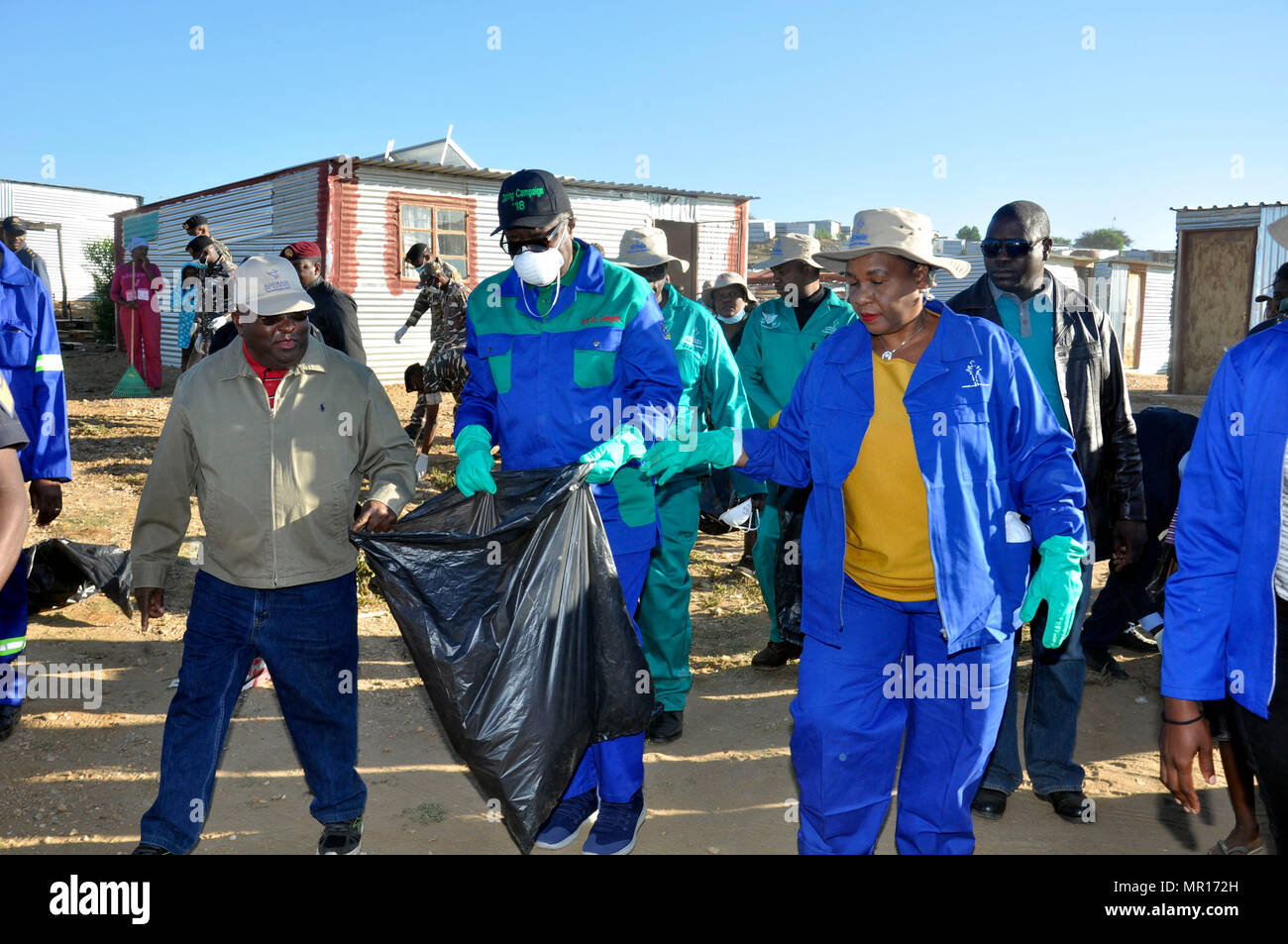 Windhoek, Namibia. 25th May, 2018. Namibian President Hage Geingob (C