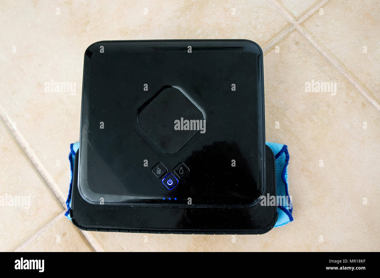 Smart cleaner hi-res stock photography and images - Alamy
