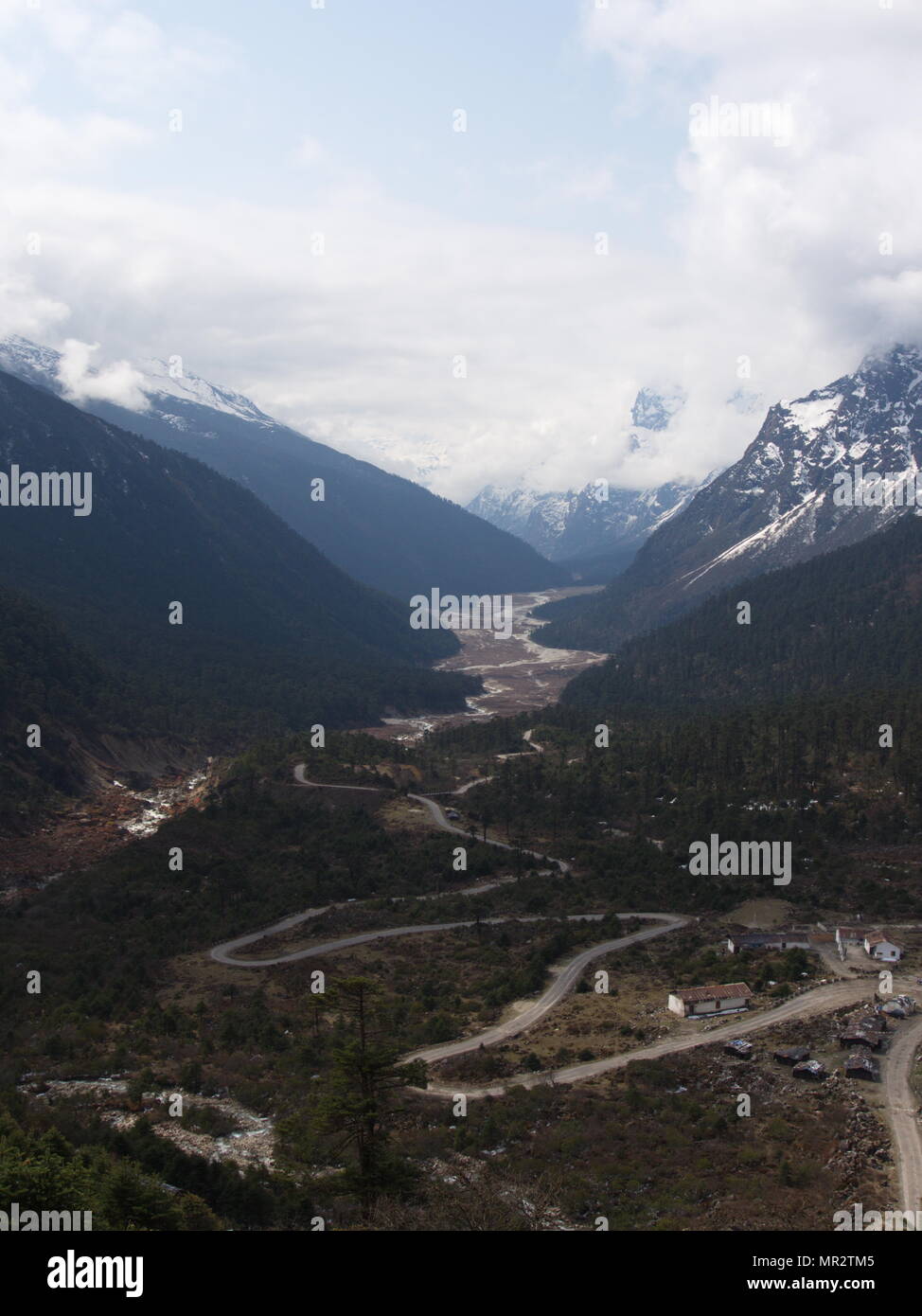 Yumthang valley, sikkim hi-res stock photography and images - Alamy