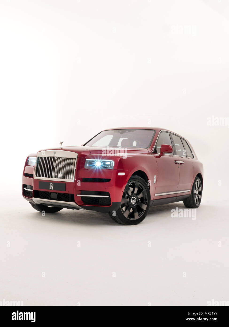 4x4 rolls royce cullinan hi-res stock photography and images - Alamy