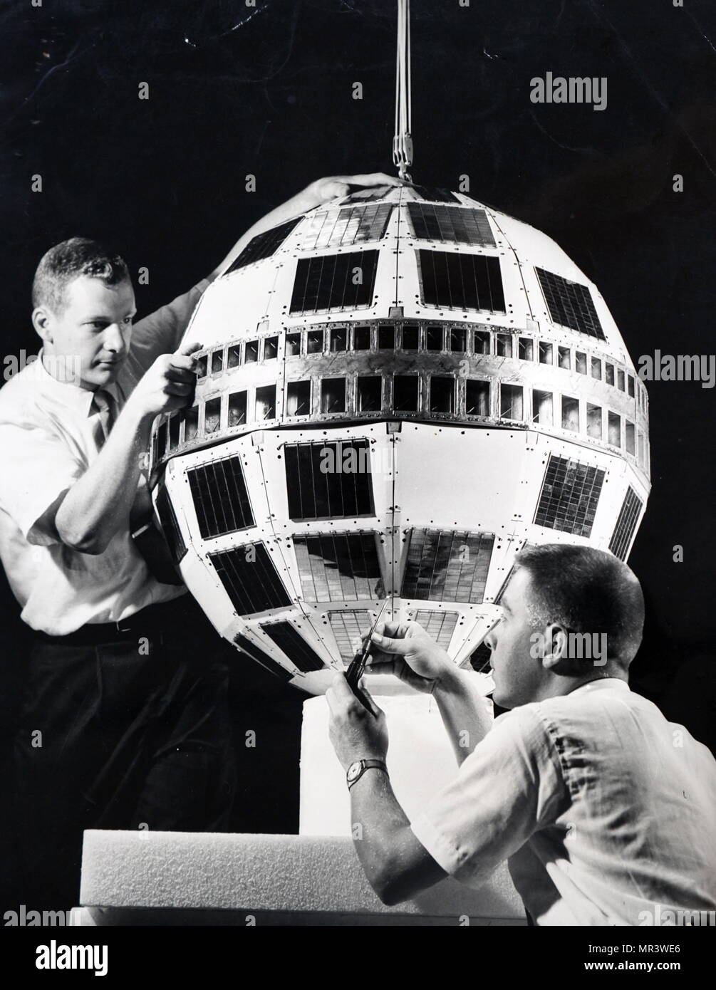 Photograph of a model Telstar satellite, which would late be attached to the Thor-Delta rocket Dated 20th century Stock Photo
