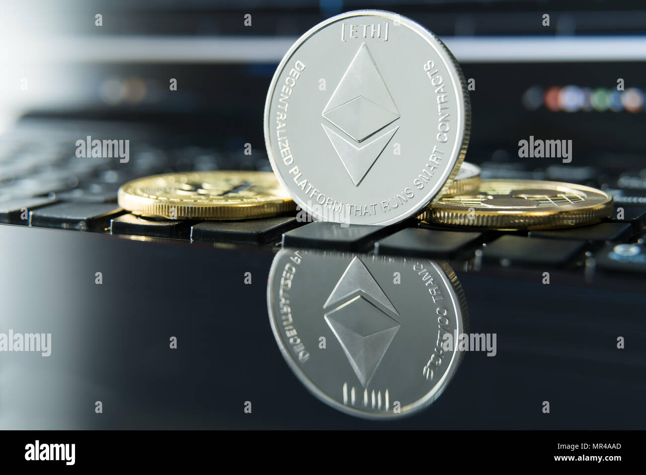 Bitcoin market hi-res stock photography and images - Page 13 - Alamy