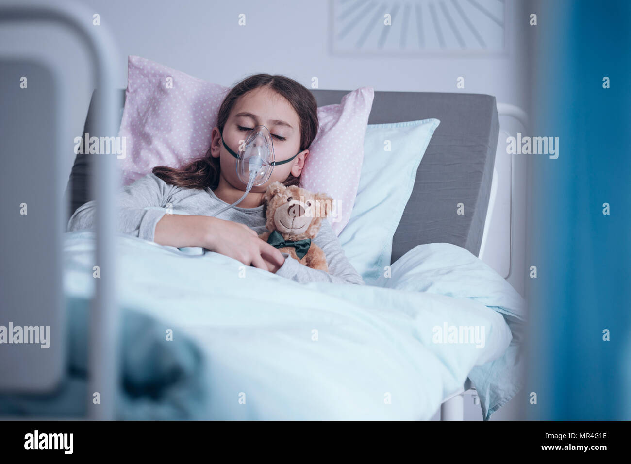 Download Oxygen Mask Home High Resolution Stock Photography And Images Alamy PSD Mockup Templates