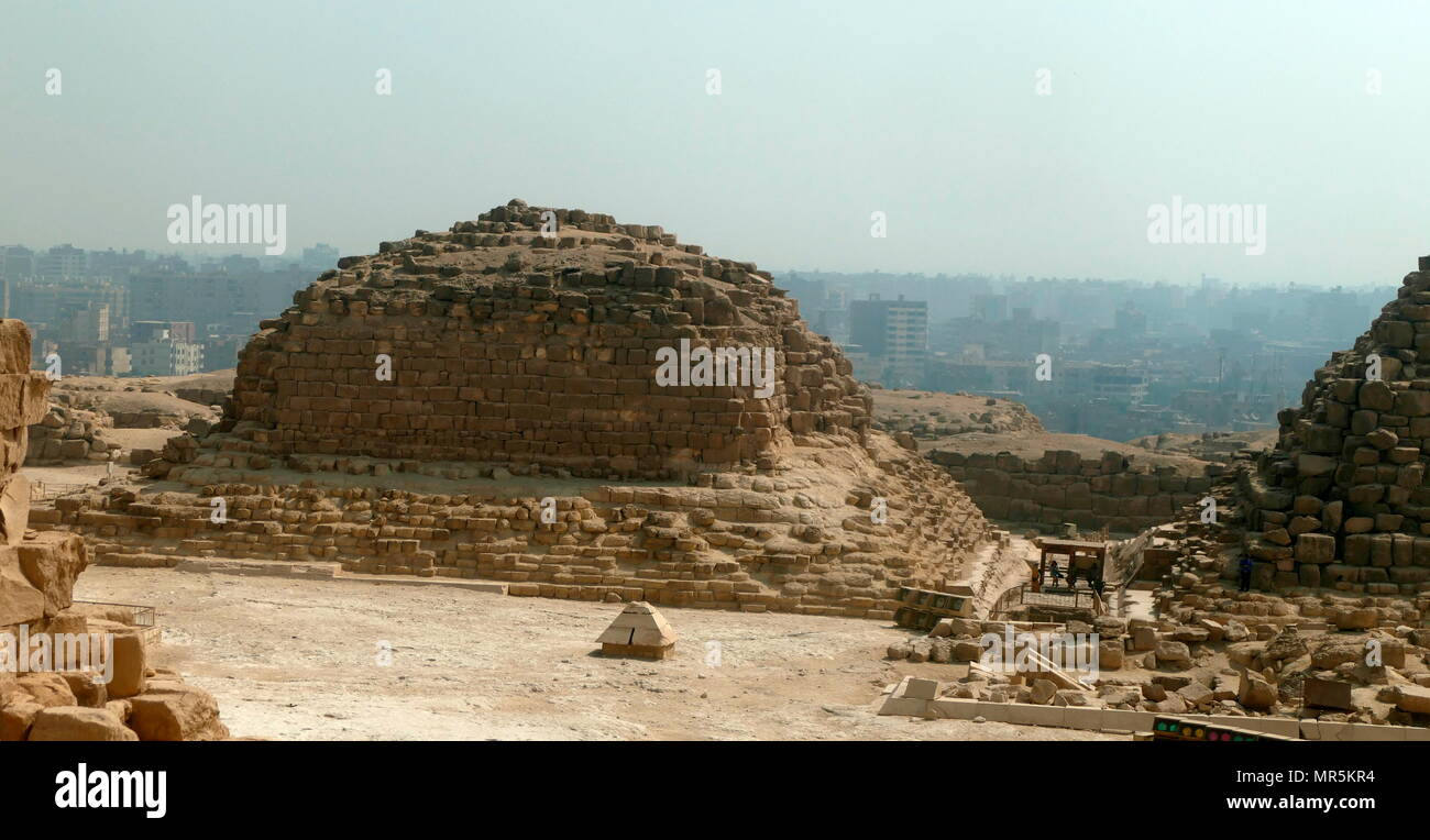 G1b - Meritit, one of the three queen's pyramids, to the east of The Great Pyramid of Khufu, in the Giza necropolis. it is not clear which queen was buried there. it may have been Meritit, who was probably one of Khufu's older wives Stock Photo