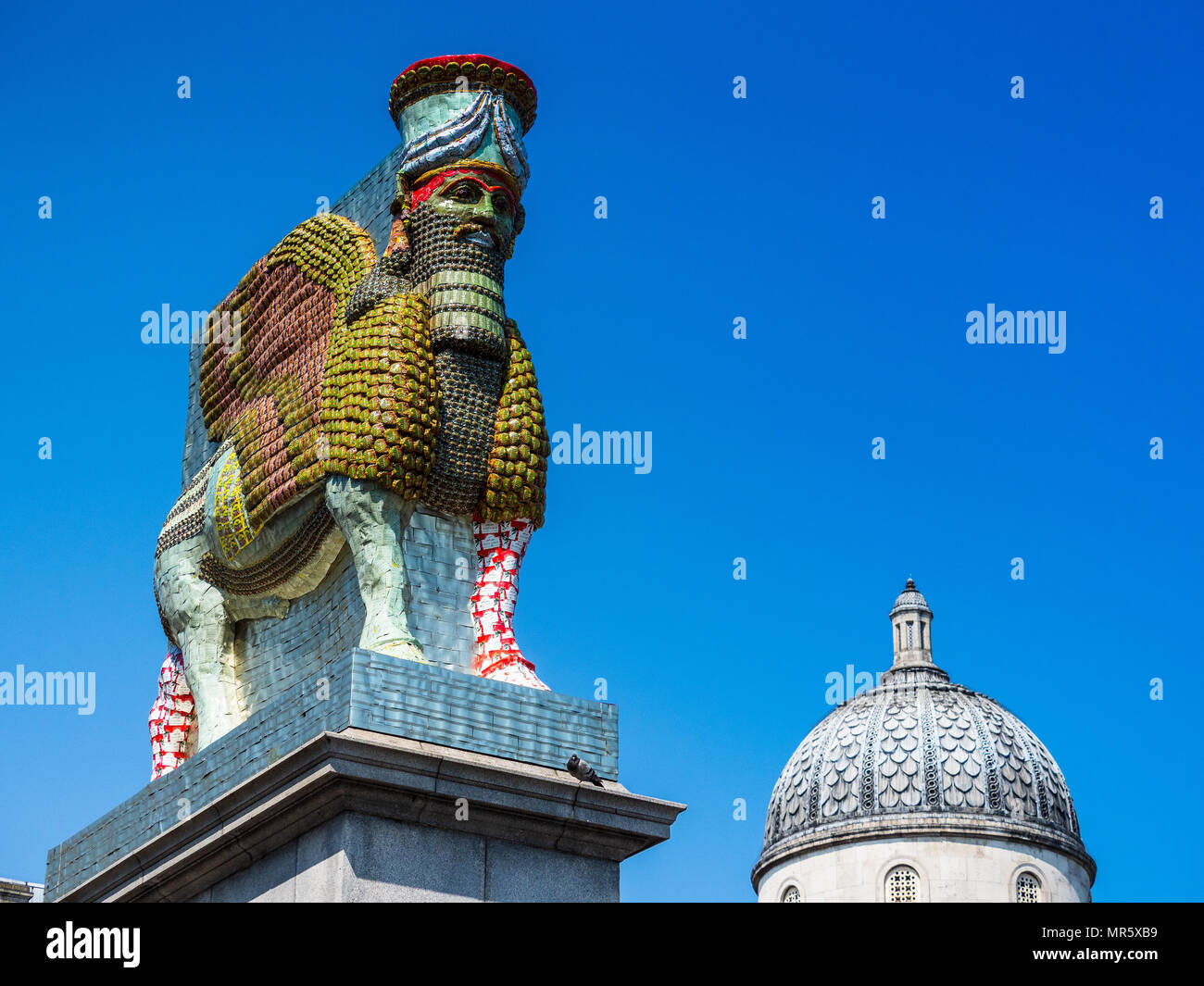 Fourth Plinth Trafalgar Square The Invisible Enemy Should Not Exist by Michael Rakowitz created from from 10,500 empty Iraqi date syrup cans Stock Photo