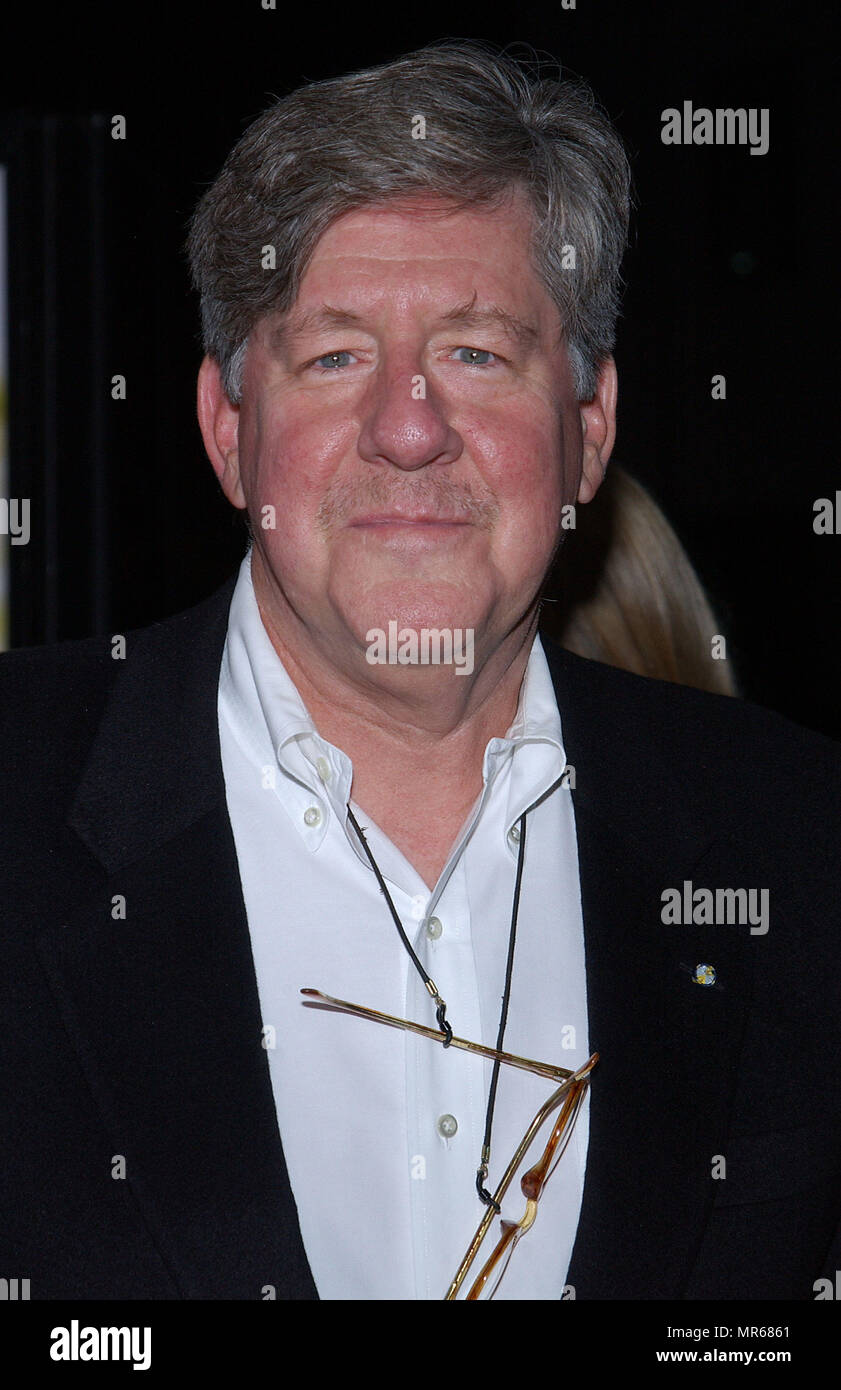 Edward Herrmann arriving at the ' Intolerable Cruelty ' Premiere at the Academy of Motion Picture Arts and Sciences in Los Angeles. September 30, 2003.HerrmannEdward59 Red Carpet Event, Vertical, USA, Film Industry, Celebrities,  Photography, Bestof, Arts Culture and Entertainment, Topix Celebrities fashion /  Vertical, Best of, Event in Hollywood Life - California,  Red Carpet and backstage, USA, Film Industry, Celebrities,  movie celebrities, TV celebrities, Music celebrities, Photography, Bestof, Arts Culture and Entertainment,  Topix, headshot, vertical, one person,, from the year , 2003,  Stock Photo