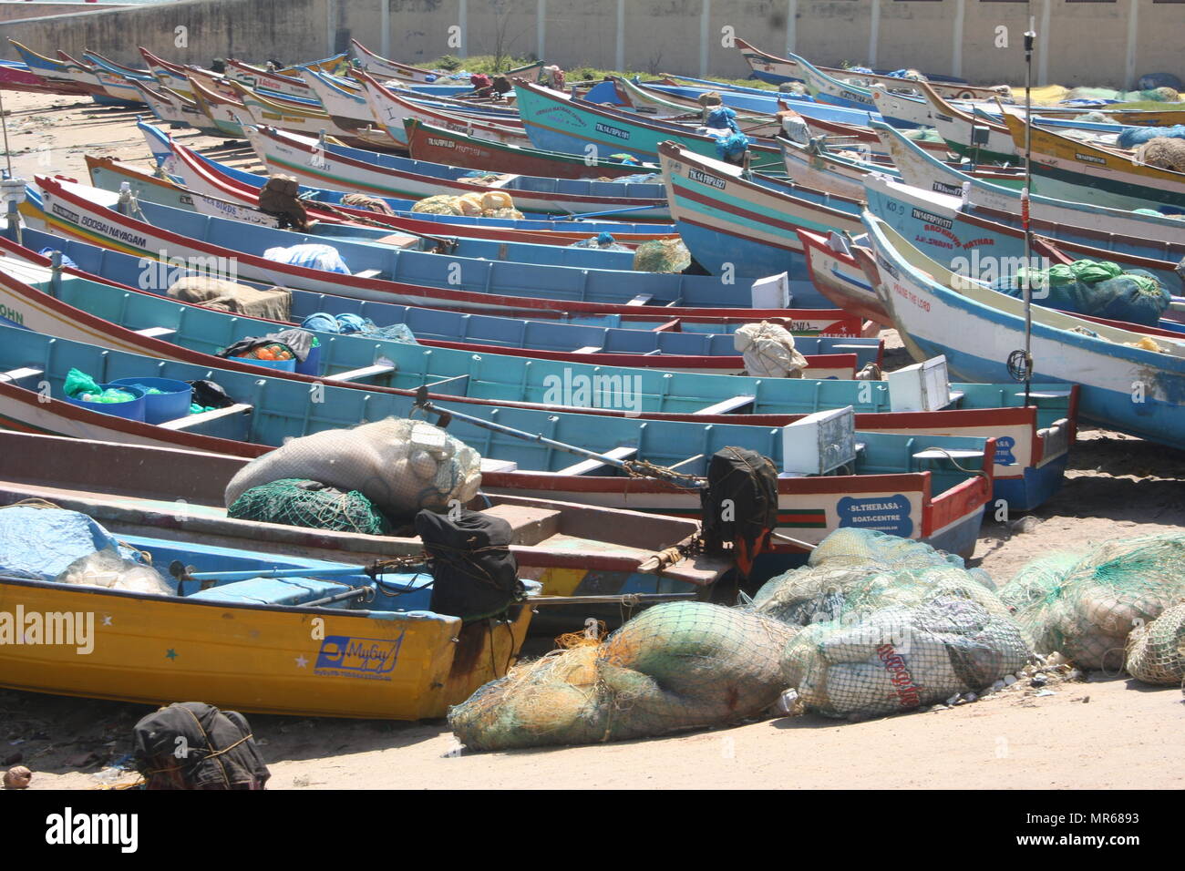 Coloured boats hi-res stock photography and images - Alamy